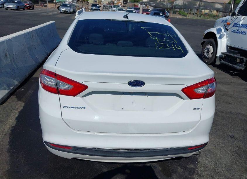 Photo 16 of 2015 Ford Fusion SE (VIN 3FA6P0H7XFR151613)