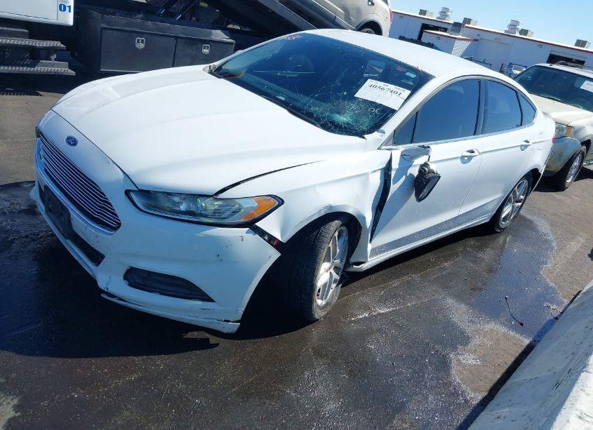 Photo 2 of 2015 Ford Fusion SE (VIN 3FA6P0H7XFR151613)