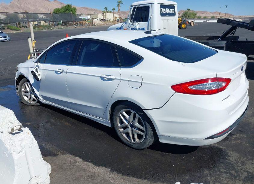 Photo 3 of 2015 Ford Fusion SE (VIN 3FA6P0H7XFR151613)