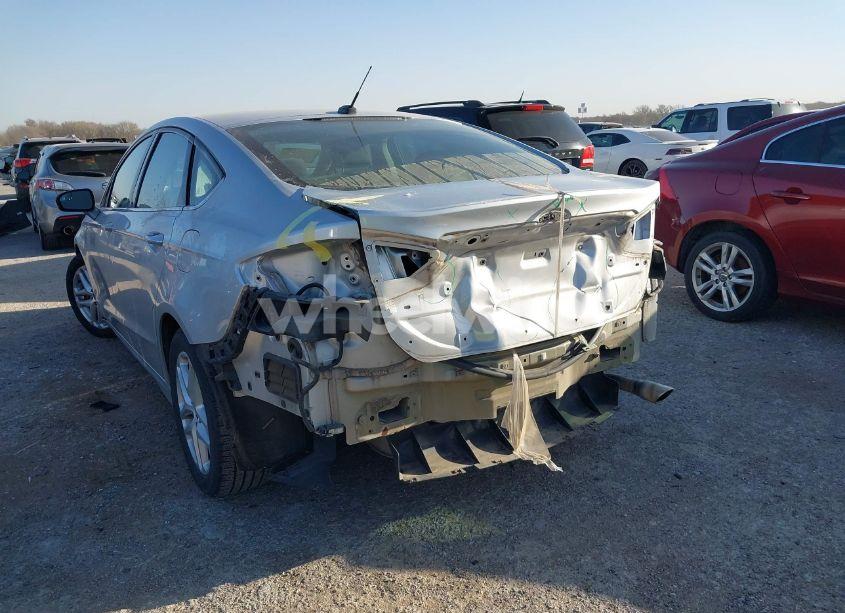 Photo 6 of 2015 Ford Fusion SE (VIN 3FA6P0H7XFR186085)