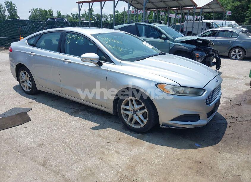 2015 Ford Fusion SE (VIN 3FA6P0H7XFR190394) main photo