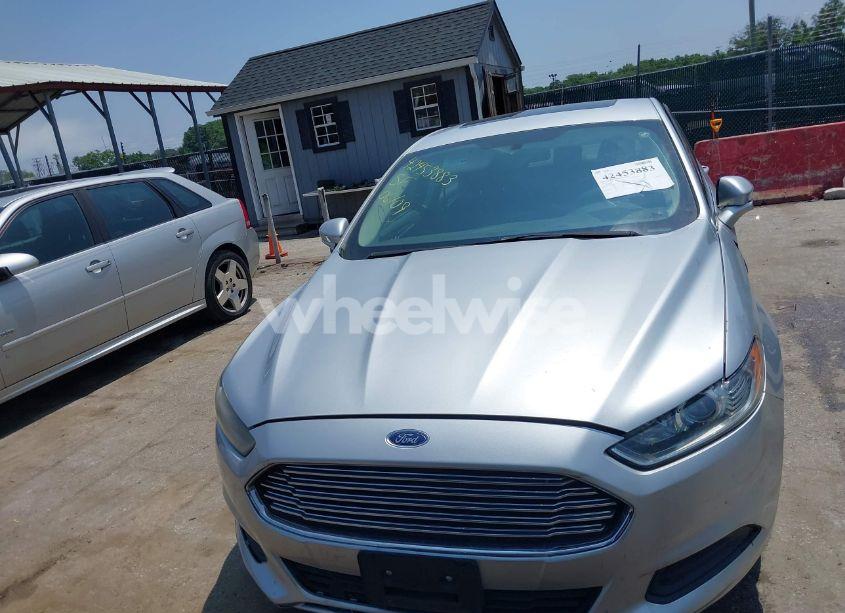 Photo 12 of 2015 Ford Fusion SE (VIN 3FA6P0H7XFR190394)