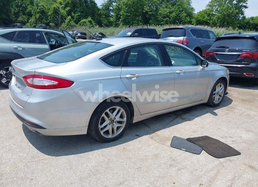 Photo 4 of 2015 Ford Fusion SE (VIN 3FA6P0H7XFR190394)