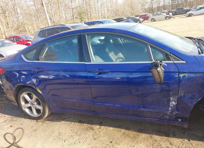 Photo 13 of 2015 Ford Fusion SE (VIN 3FA6P0H7XFR203547)