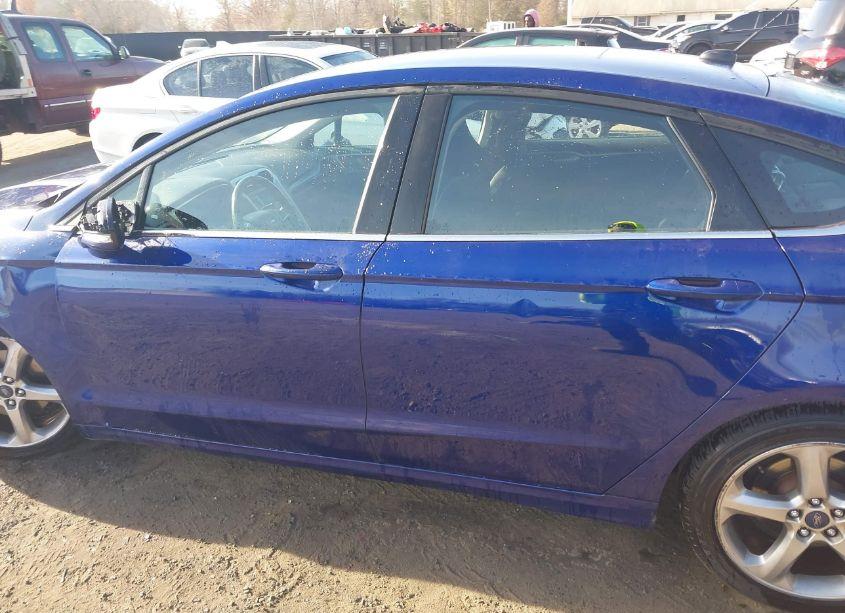 Photo 14 of 2015 Ford Fusion SE (VIN 3FA6P0H7XFR203547)