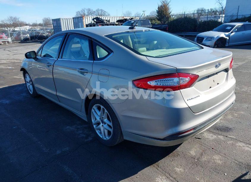 Photo 3 of 2015 Ford Fusion SE (VIN 3FA6P0H7XFR228786)