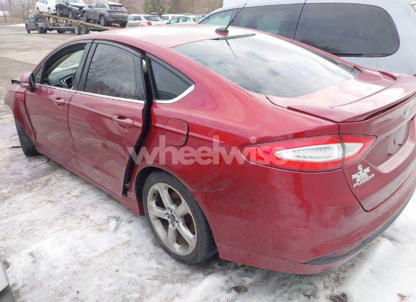 Photo 3 of 2015 Ford Fusion SE (VIN 3FA6P0H7XFR255079)