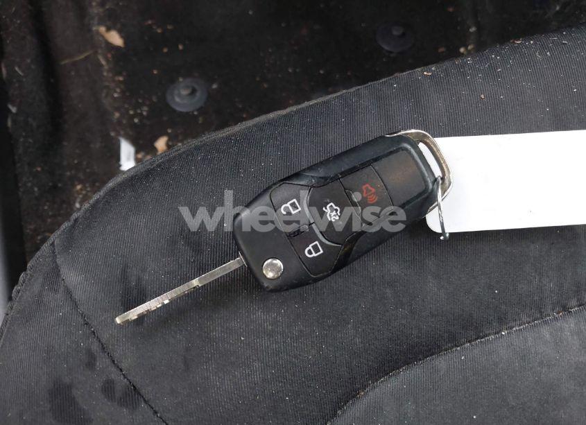 Photo 11 of 2015 Ford Fusion SE (VIN 3FA6P0H7XFR255843)