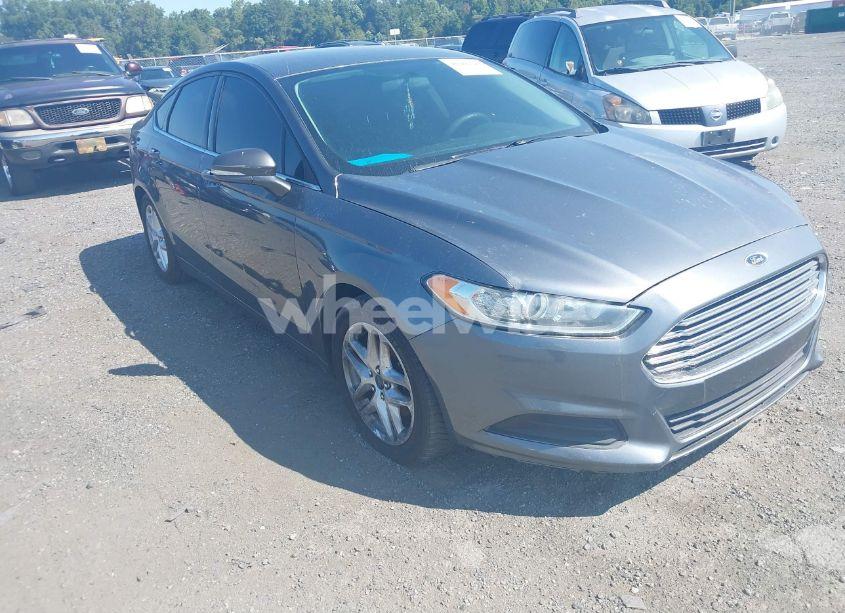 2015 Ford Fusion SE (VIN 3FA6P0H7XFR260962) main photo