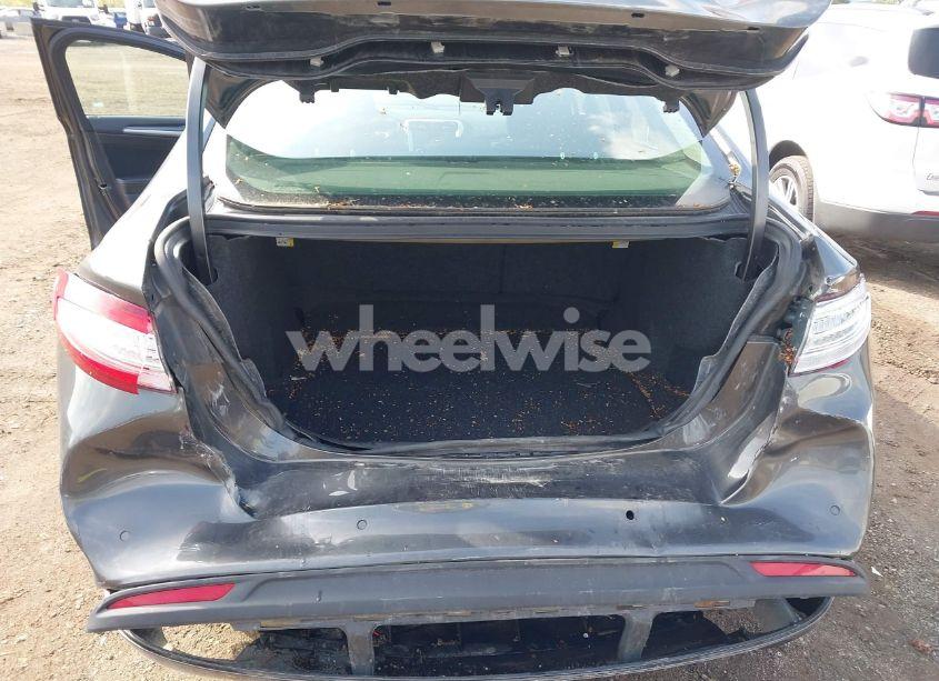 Photo 17 of 2015 Ford Fusion SE (VIN 3FA6P0H7XFR278166)