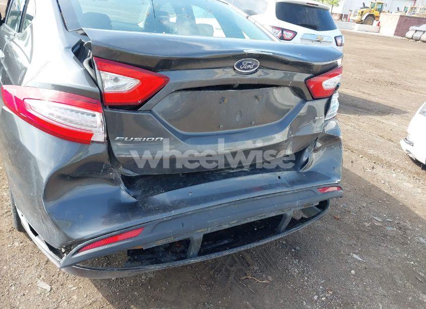 Photo 6 of 2015 Ford Fusion SE (VIN 3FA6P0H7XFR278166)