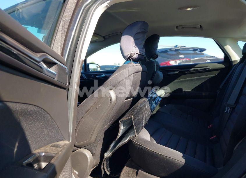 Photo 8 of 2015 Ford Fusion SE (VIN 3FA6P0H7XFR280578)