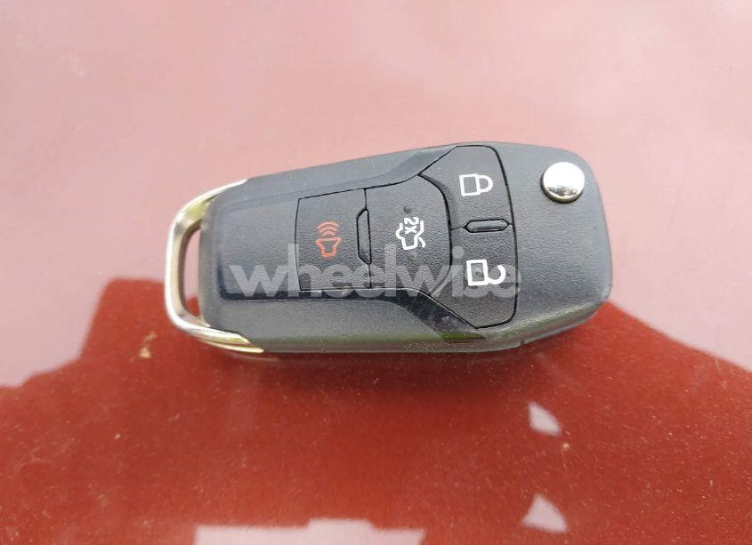 Photo 11 of 2015 Ford Fusion SE (VIN 3FA6P0H7XFR301154)