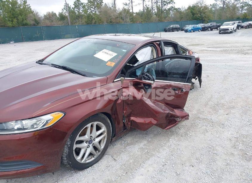 Photo 6 of 2015 Ford Fusion SE (VIN 3FA6P0H7XFR301154)