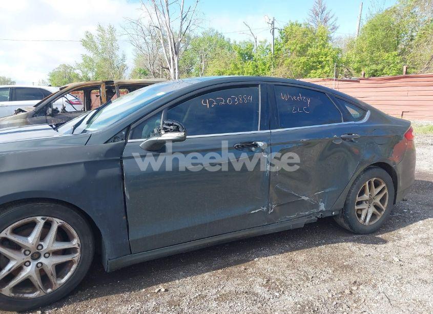 Photo 13 of 2015 Ford Fusion SE (VIN 3FA6P0H7XFR303387)