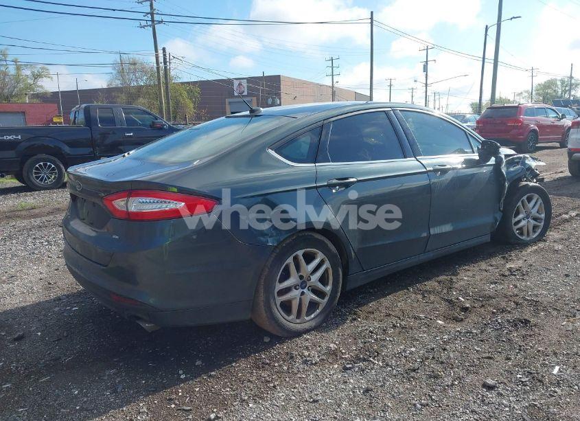 Photo 4 of 2015 Ford Fusion SE (VIN 3FA6P0H7XFR303387)