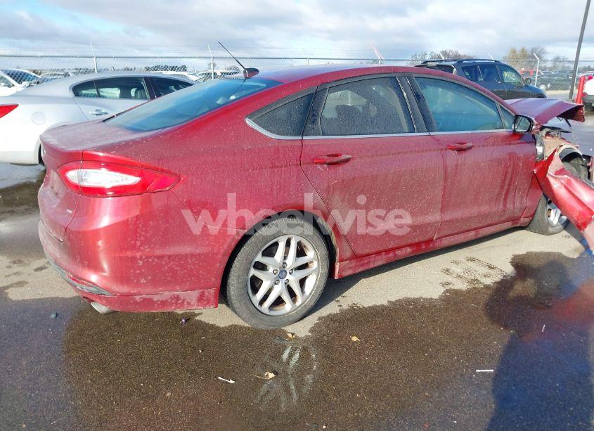 Photo 4 of 2015 Ford Fusion SE (VIN 3FA6P0H7XFR303437)