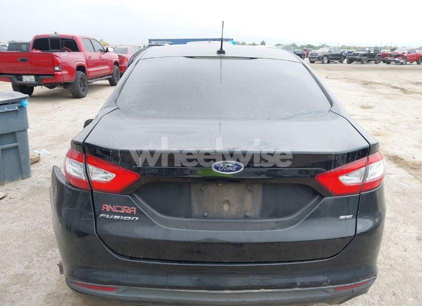 Photo 16 of 2016 Ford Fusion SE (VIN 3FA6P0H7XGR117169)