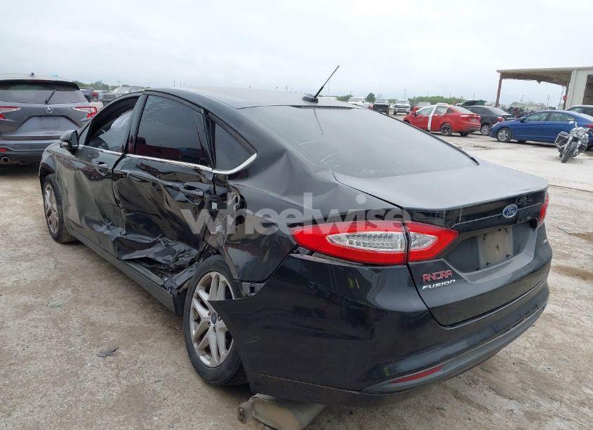 Photo 3 of 2016 Ford Fusion SE (VIN 3FA6P0H7XGR117169)