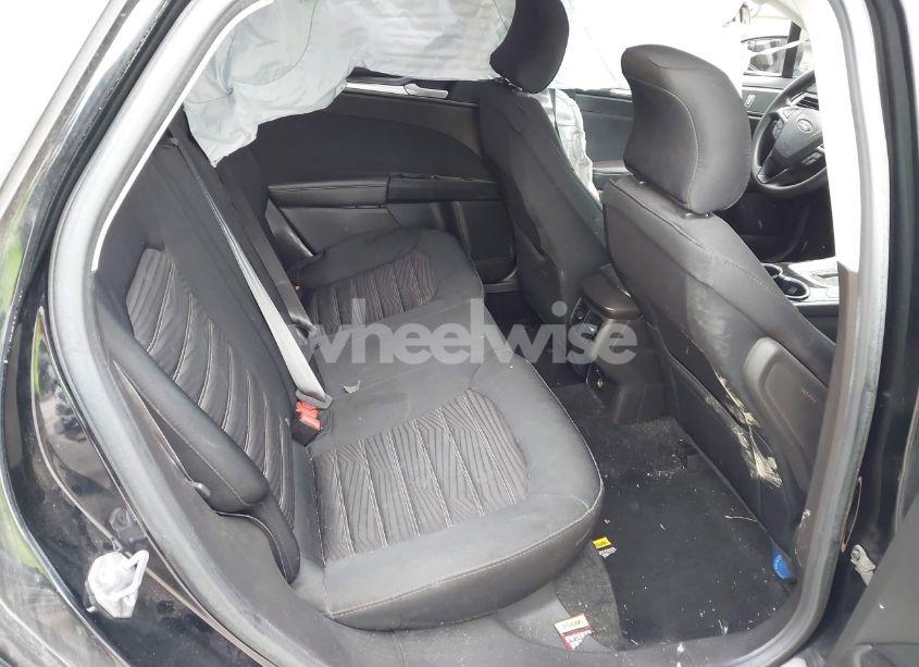 Photo 8 of 2016 Ford Fusion SE (VIN 3FA6P0H7XGR117169)