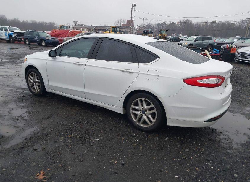 Photo 3 of 2016 Ford Fusion SE (VIN 3FA6P0H7XGR118080)