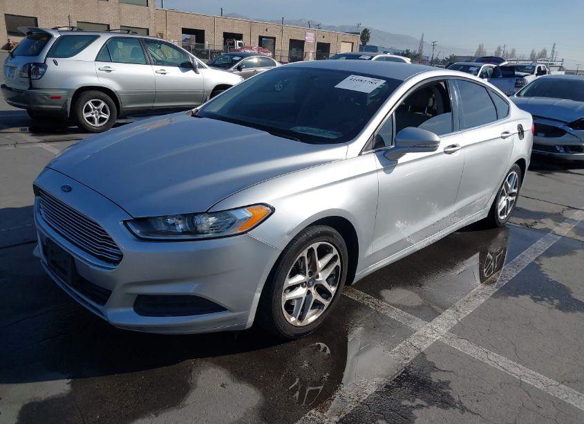 Photo 2 of 2016 Ford Fusion SE (VIN 3FA6P0H7XGR119908)