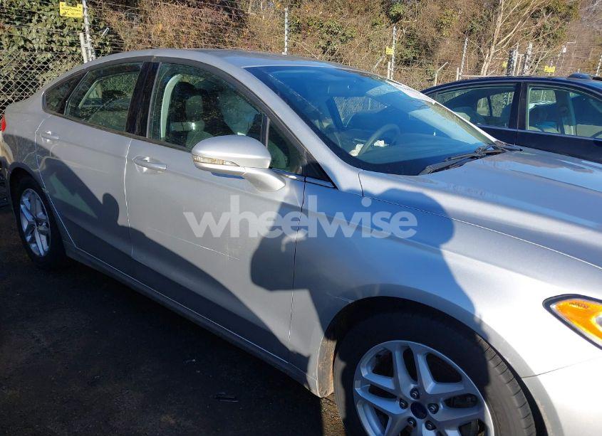 Photo 13 of 2016 Ford Fusion SE (VIN 3FA6P0H7XGR176870)