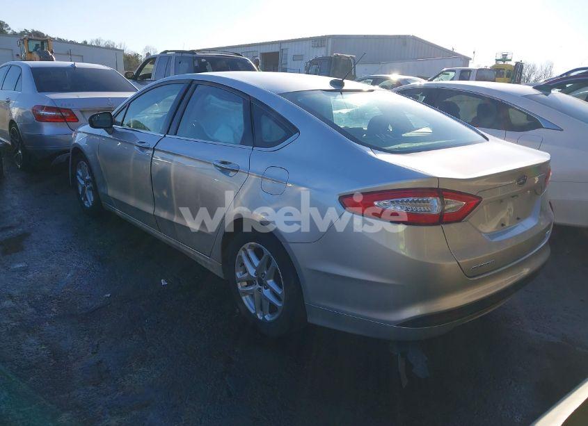 Photo 3 of 2016 Ford Fusion SE (VIN 3FA6P0H7XGR176870)