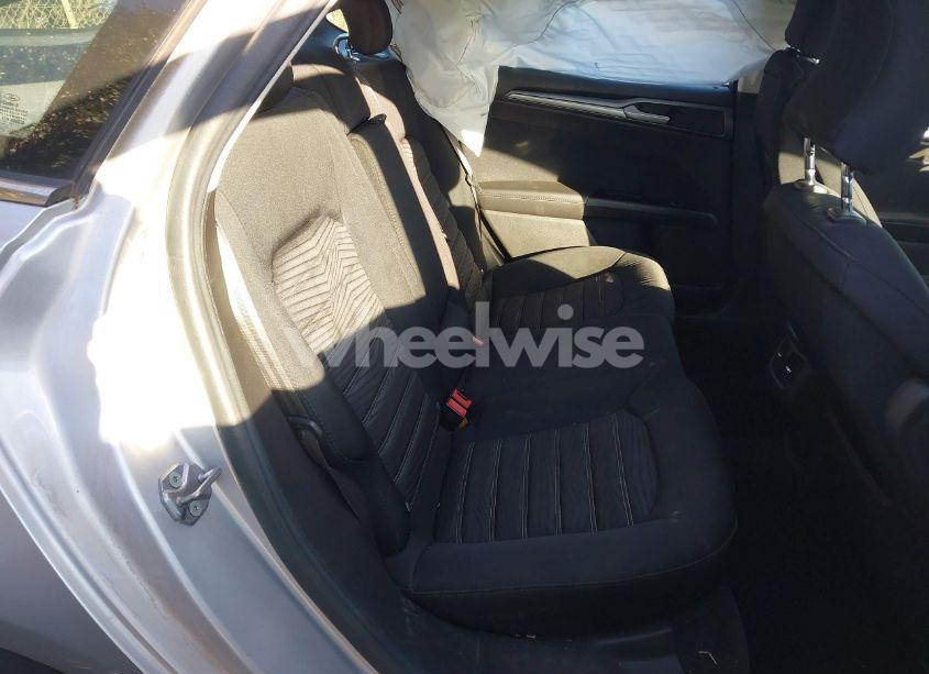 Photo 8 of 2016 Ford Fusion SE (VIN 3FA6P0H7XGR176870)