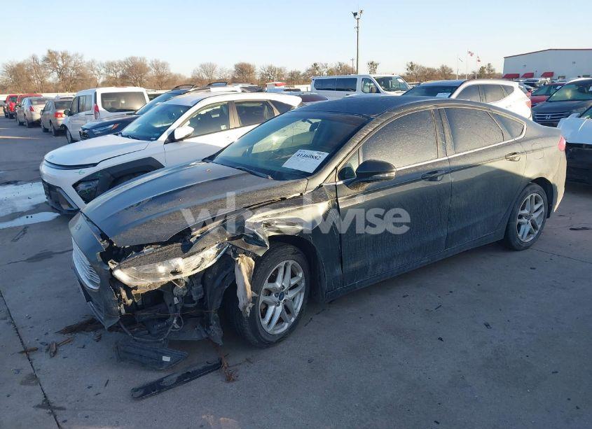 Photo 2 of 2016 Ford Fusion SE (VIN 3FA6P0H7XGR176979)