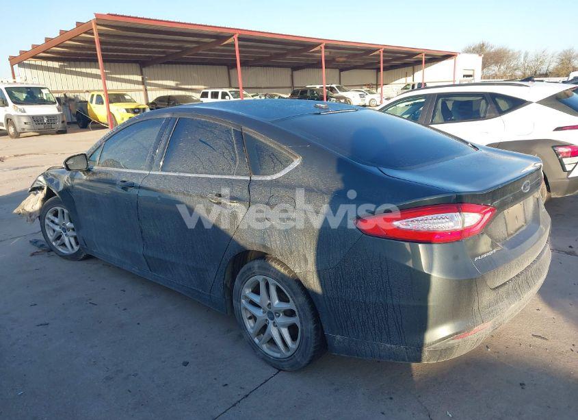 Photo 3 of 2016 Ford Fusion SE (VIN 3FA6P0H7XGR176979)