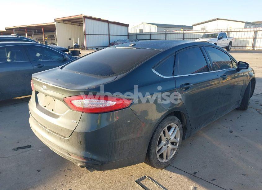 Photo 4 of 2016 Ford Fusion SE (VIN 3FA6P0H7XGR176979)