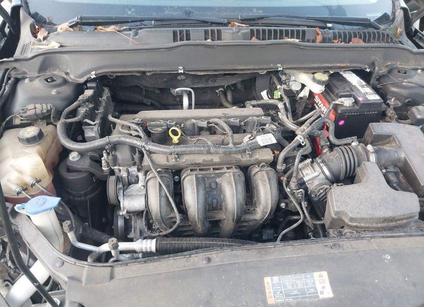 Photo 10 of 2016 Ford Fusion SE (VIN 3FA6P0H7XGR203565)