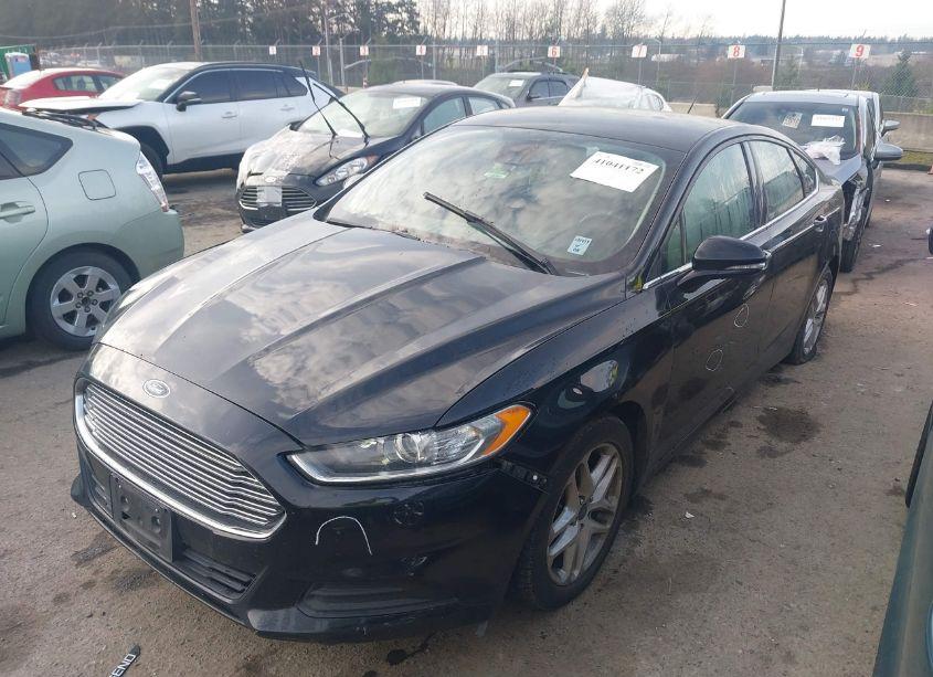 Photo 2 of 2016 Ford Fusion SE (VIN 3FA6P0H7XGR203565)