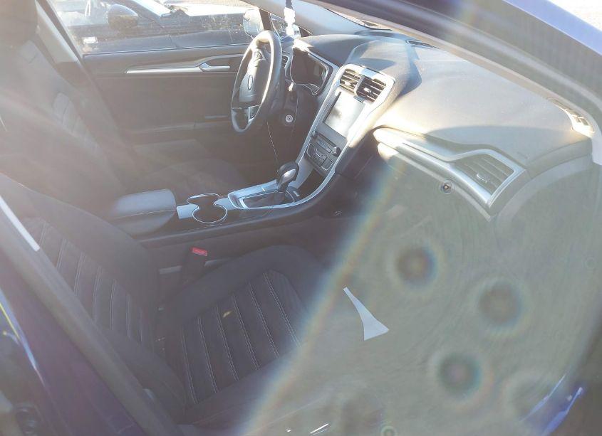 Photo 5 of 2016 Ford Fusion SE (VIN 3FA6P0H7XGR210354)