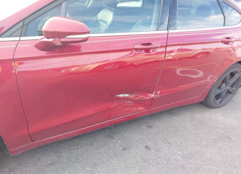 Photo 6 of 2016 Ford Fusion SE (VIN 3FA6P0H7XGR210581)