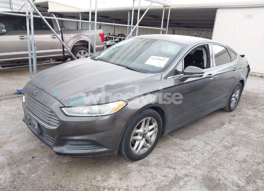 Photo 2 of 2016 Ford Fusion SE (VIN 3FA6P0H7XGR218924)