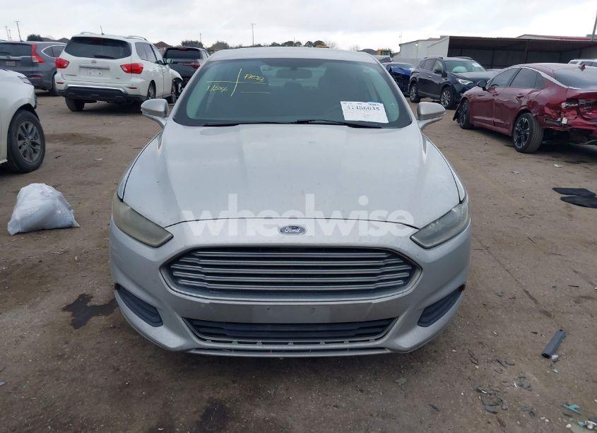 Photo 12 of 2016 Ford Fusion SE (VIN 3FA6P0H7XGR233729)