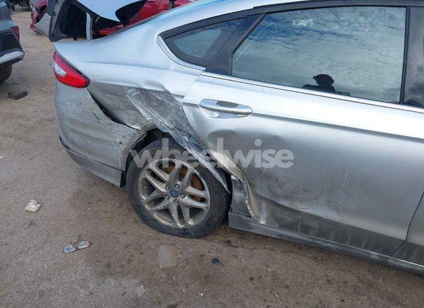Photo 6 of 2016 Ford Fusion SE (VIN 3FA6P0H7XGR233729)