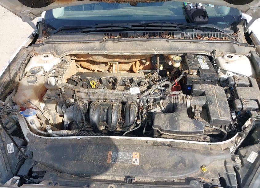 Photo 10 of 2016 Ford Fusion SE (VIN 3FA6P0H7XGR242608)