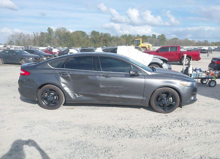 Photo 13 of 2016 Ford Fusion SE (VIN 3FA6P0H7XGR243404)