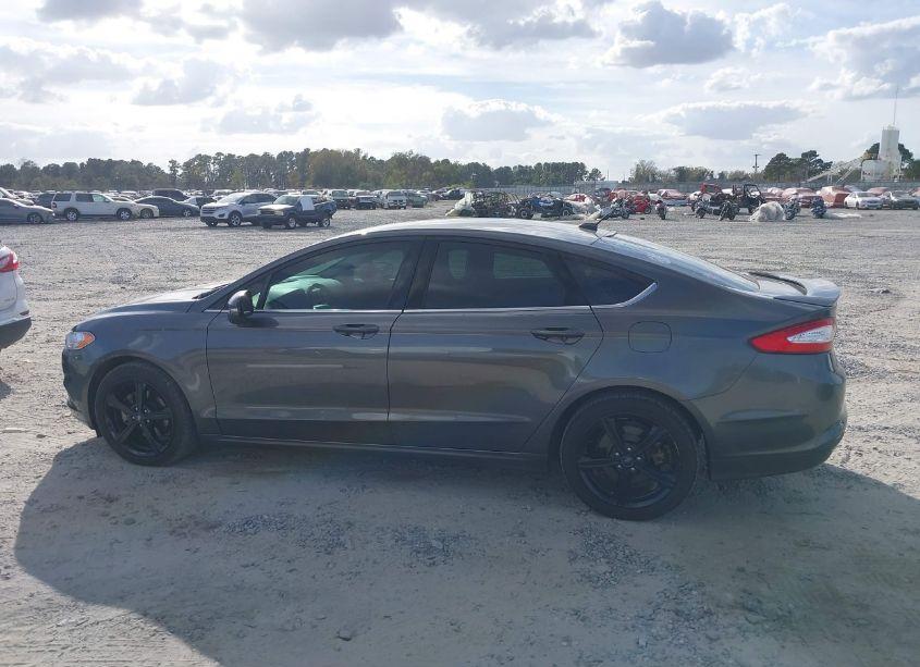 Photo 14 of 2016 Ford Fusion SE (VIN 3FA6P0H7XGR243404)