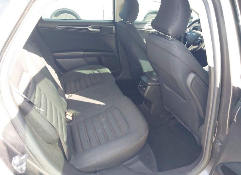 Photo 8 of 2016 Ford Fusion SE (VIN 3FA6P0H7XGR243404)