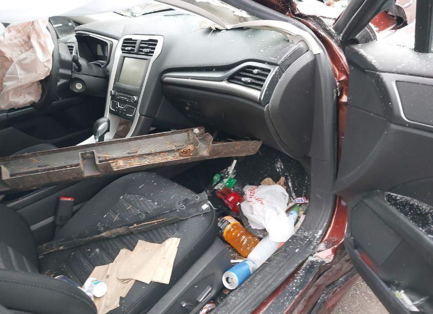 Photo 5 of 2016 Ford Fusion SE (VIN 3FA6P0H7XGR253530)