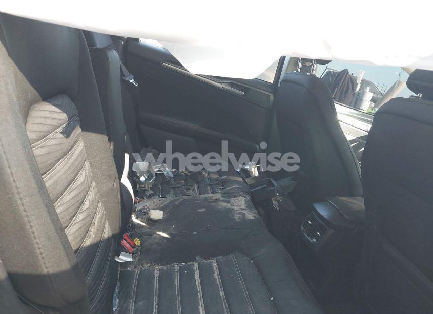 Photo 8 of 2016 Ford Fusion SE (VIN 3FA6P0H7XGR261353)