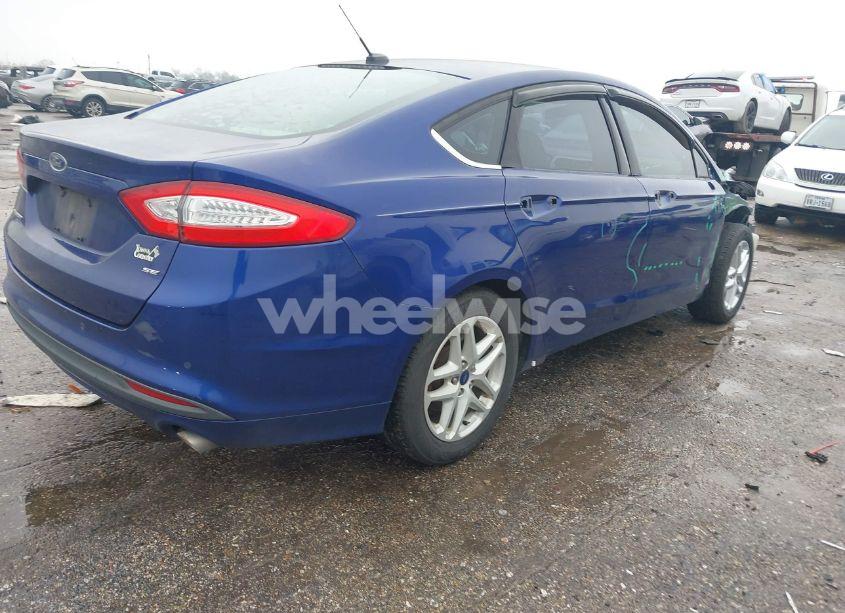 Photo 4 of 2016 Ford Fusion SE (VIN 3FA6P0H7XGR313158)