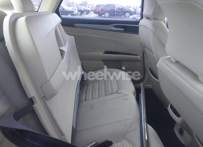 Photo 8 of 2016 Ford Fusion SE (VIN 3FA6P0H7XGR313158)