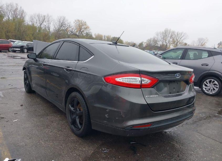Photo 3 of 2016 Ford Fusion SE (VIN 3FA6P0H7XGR327867)