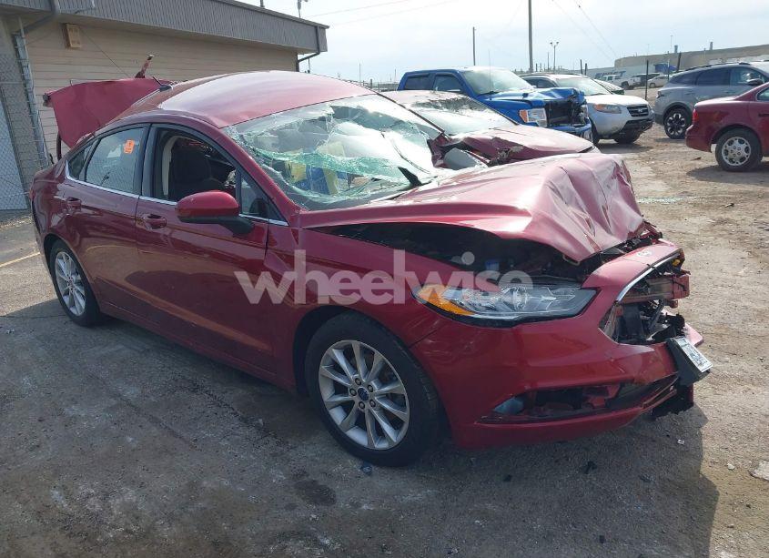 2017 Ford Fusion SE (VIN 3FA6P0H7XHR104696) main photo