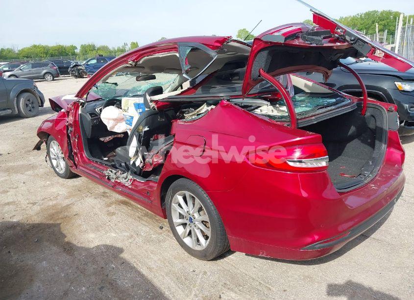 Photo 3 of 2017 Ford Fusion SE (VIN 3FA6P0H7XHR104696)